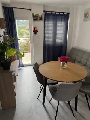 Petar Apartamento